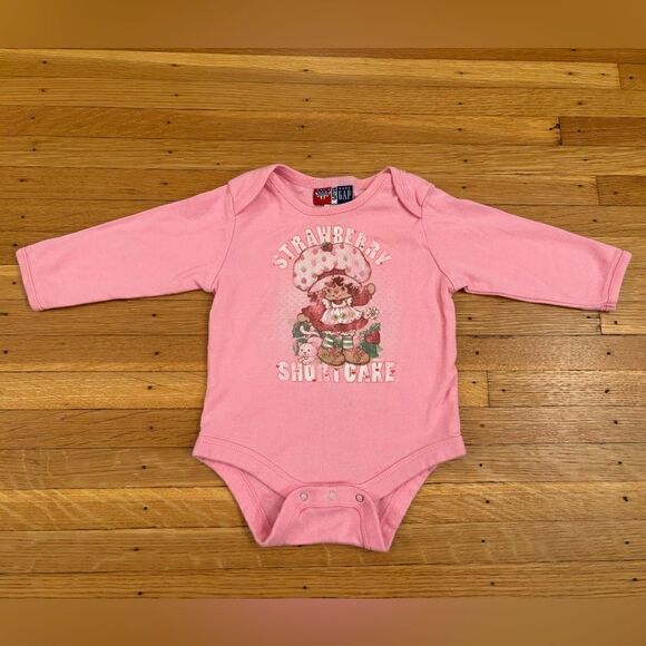 GAP Other - Strawberry Shortcake vintage Junk Food Baby Gap pink long sleeve graphic onesie